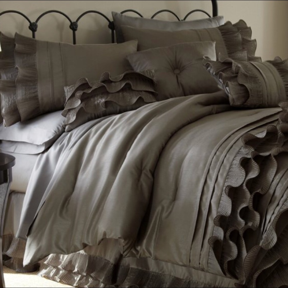 8 piece queen comforter set